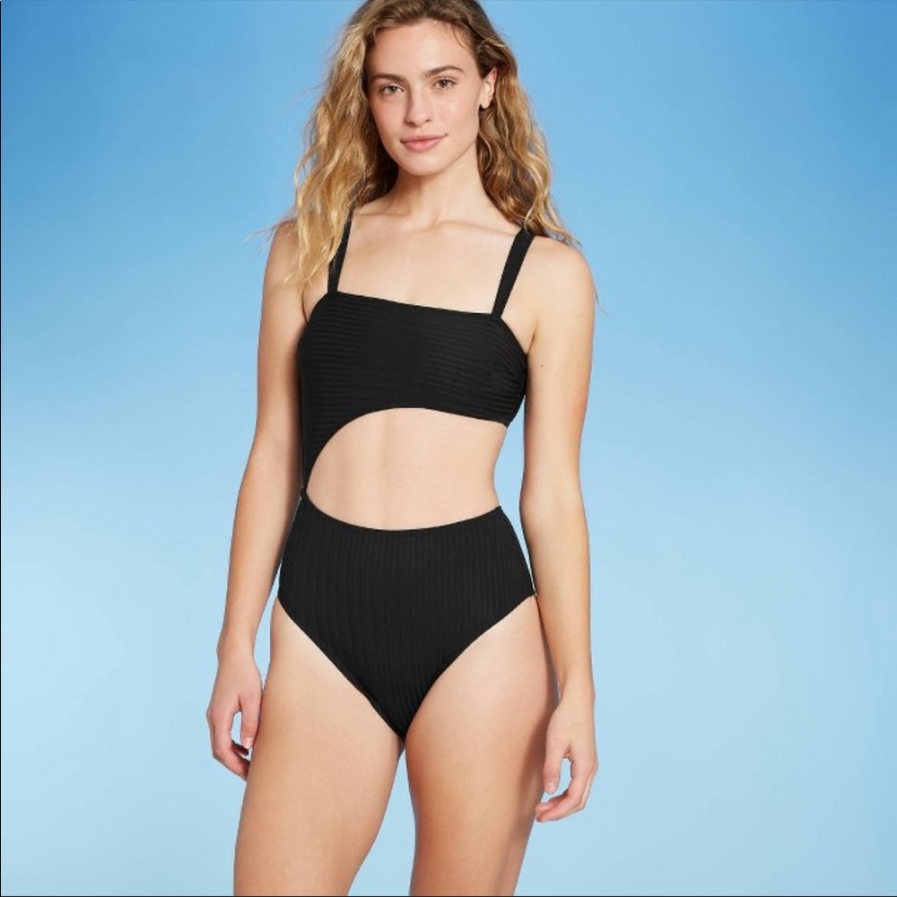 SHADE & SHORE BATHING SUIT